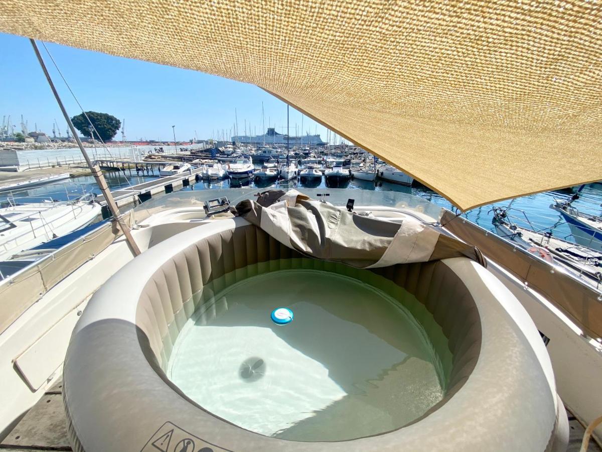 ホテルPanaby Houseboat パレルモ エクステリア 写真